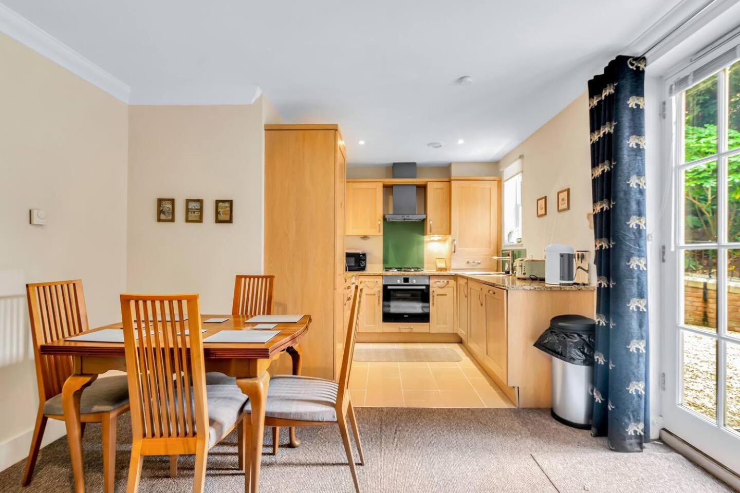 Pass The Keys Quiet 2-Bed Apartment On The Ground Floor 캔터베리 외부 사진